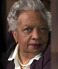  Lorraine Akins